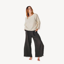 Load image into Gallery viewer, Crinkle Long Sleeve Boat Top