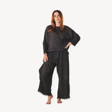 Load image into Gallery viewer, Crinkle Long Sleeve Boat Top