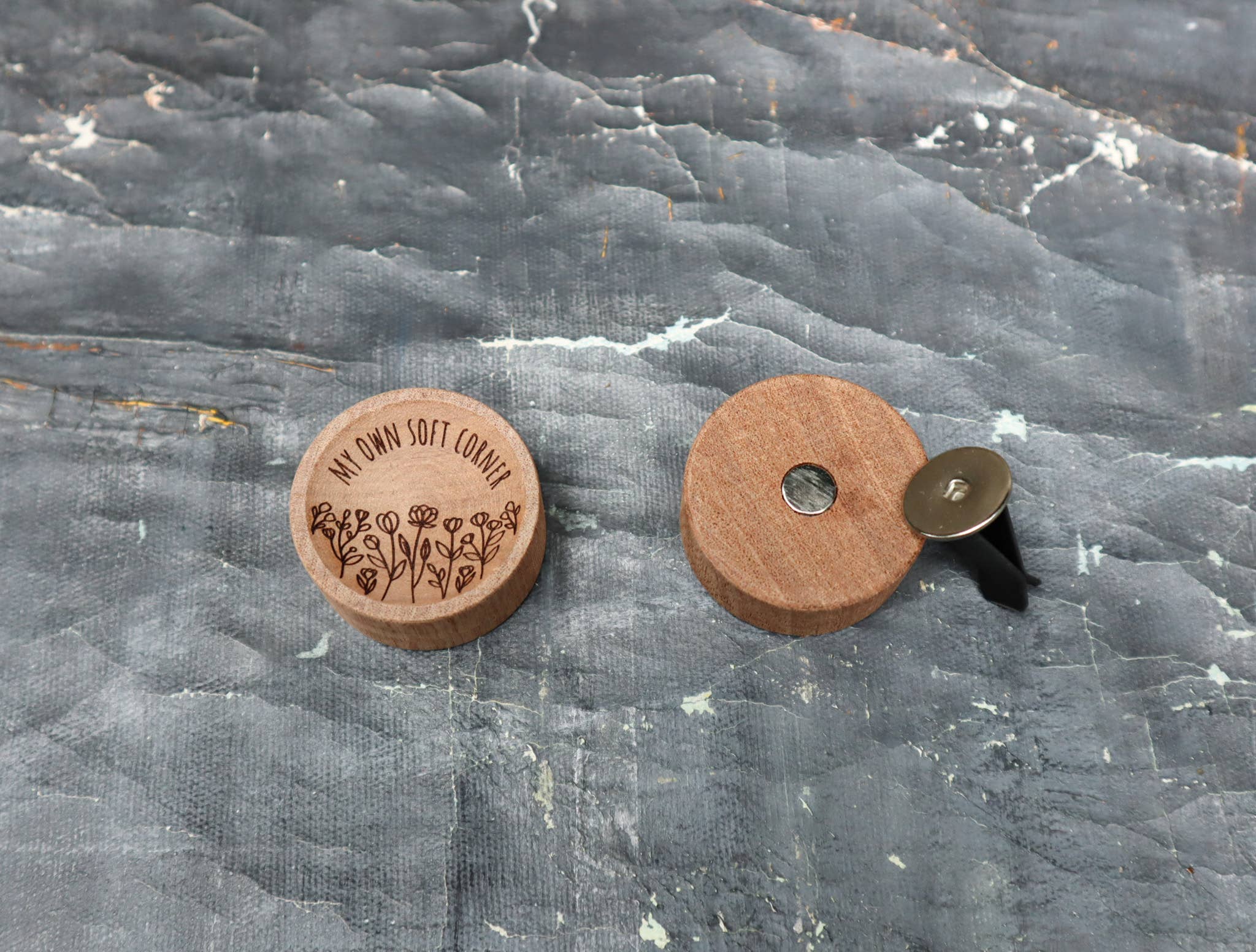 Soft Corner - Wooden Essential Oil Diffuser for Car