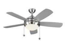Load image into Gallery viewer, Discus Classc LED Fan - by Monte Carlo