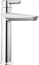 Load image into Gallery viewer, SINGLE HANDLE MID-HEIGHT BATHROOM FAUCET