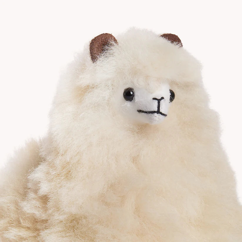 Alpaca Fur Standing Alpaca Beige