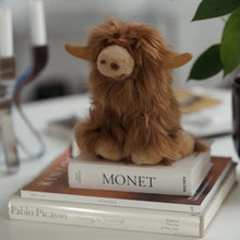 Load image into Gallery viewer, Alpaca Fur Highland Cow - by Pokoloko