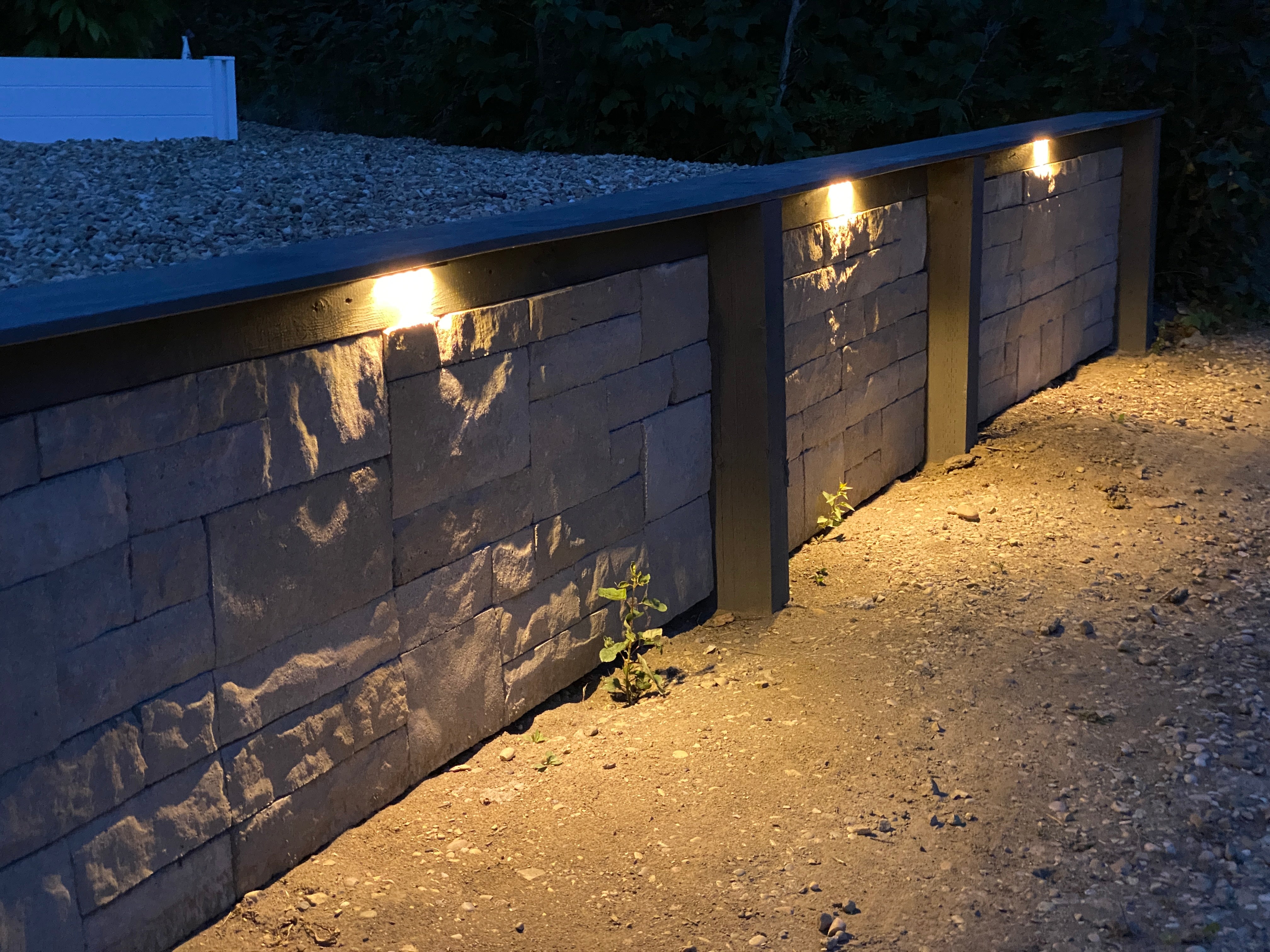 Lelevelle Hardscape/Strip Light