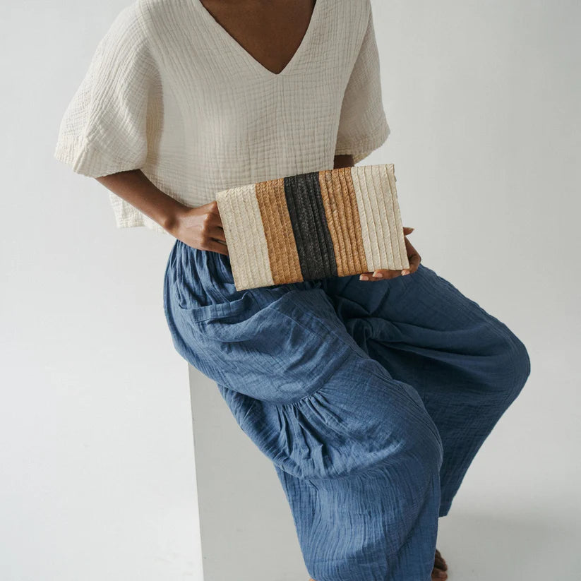 Palm Leaf Clutch (2 Colours)