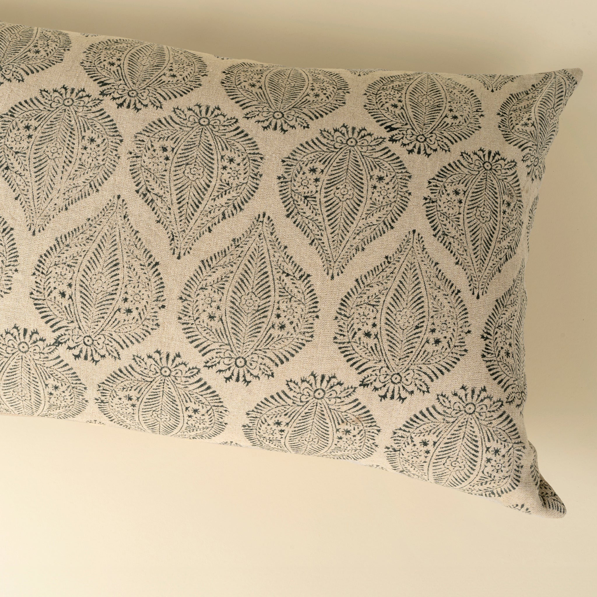 16x24  Pillows
