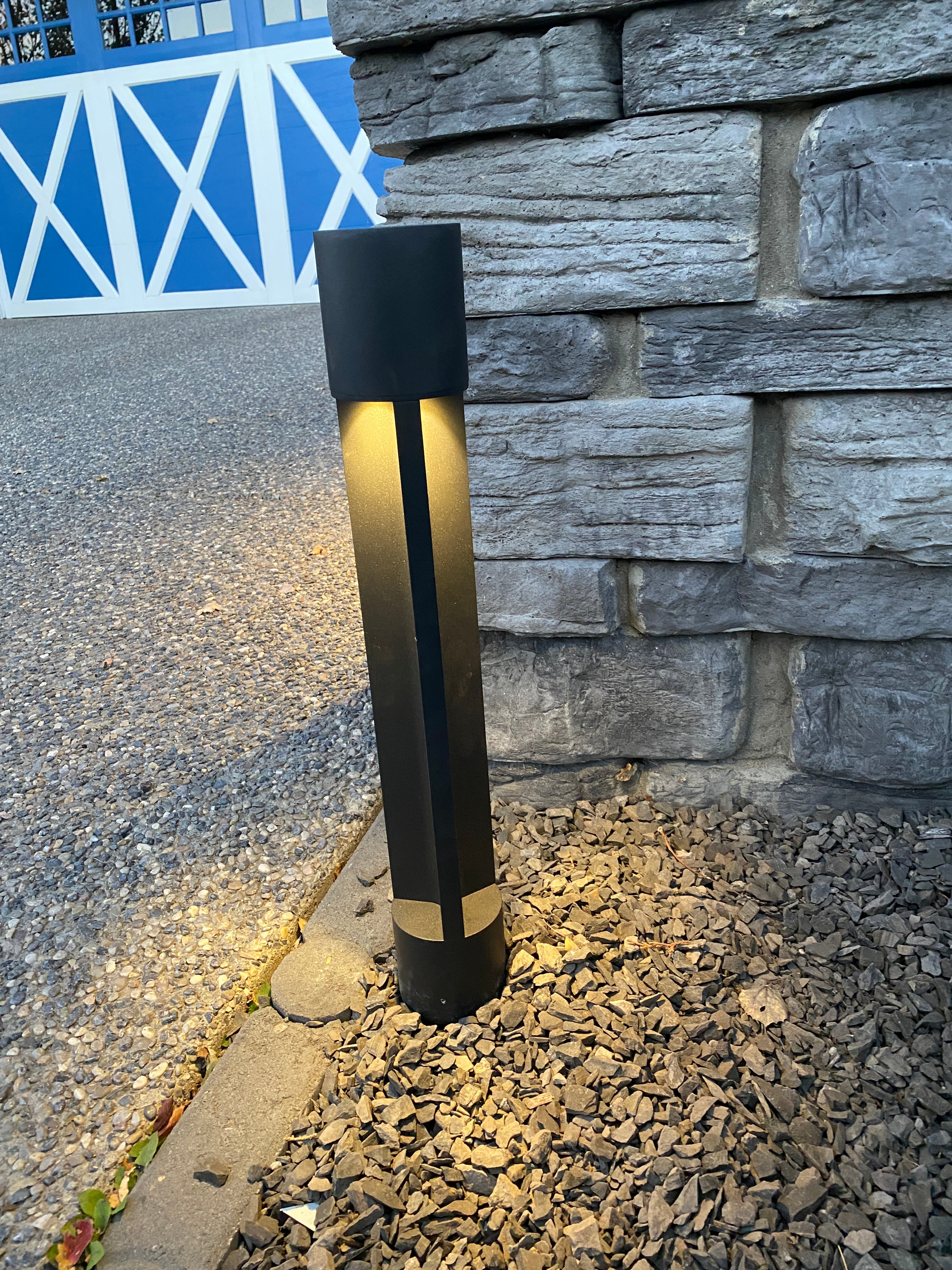 Lelevelle Bollard Pathlight in Black