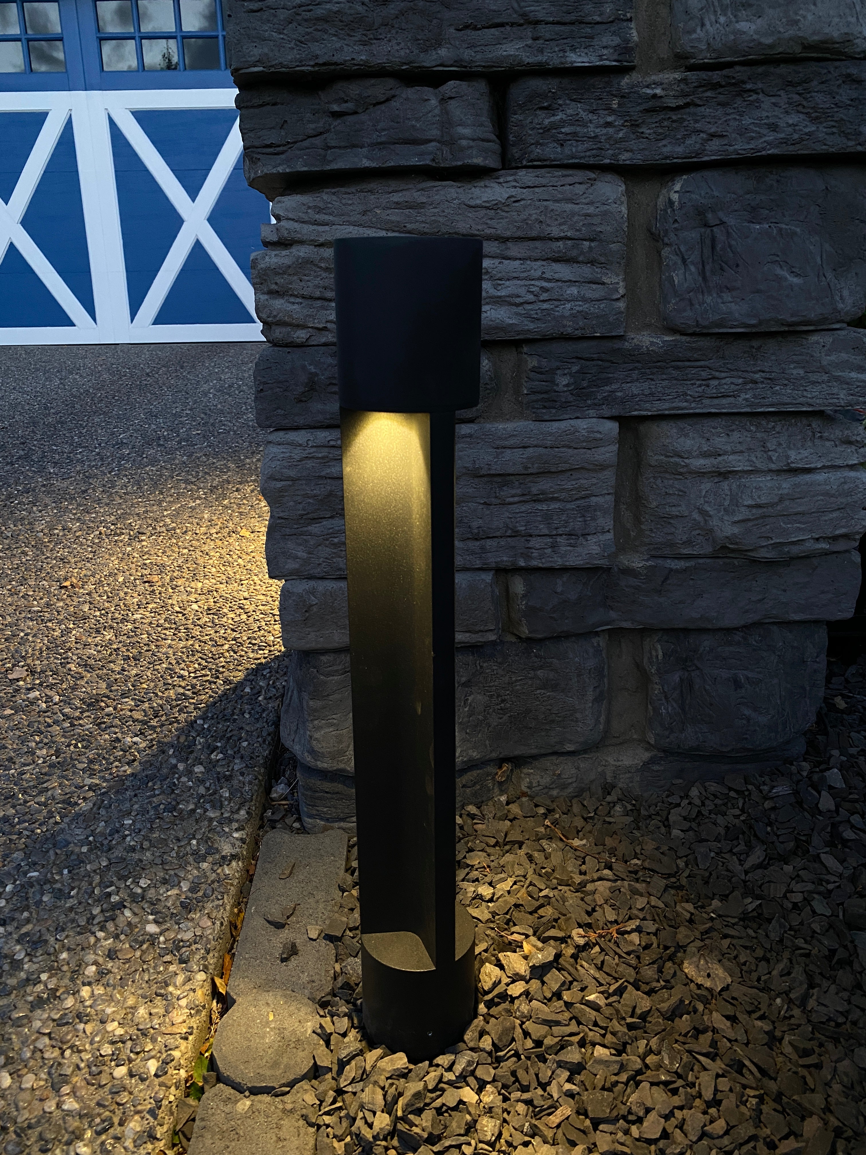 Lelevelle Bollard Pathlight in Black