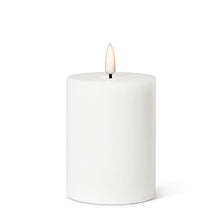 Load image into Gallery viewer, LED Pillar Candle 4&quot; (5 Colours)
