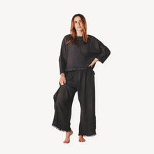 Load image into Gallery viewer, Crinkle Long Sleeve Boat Top
