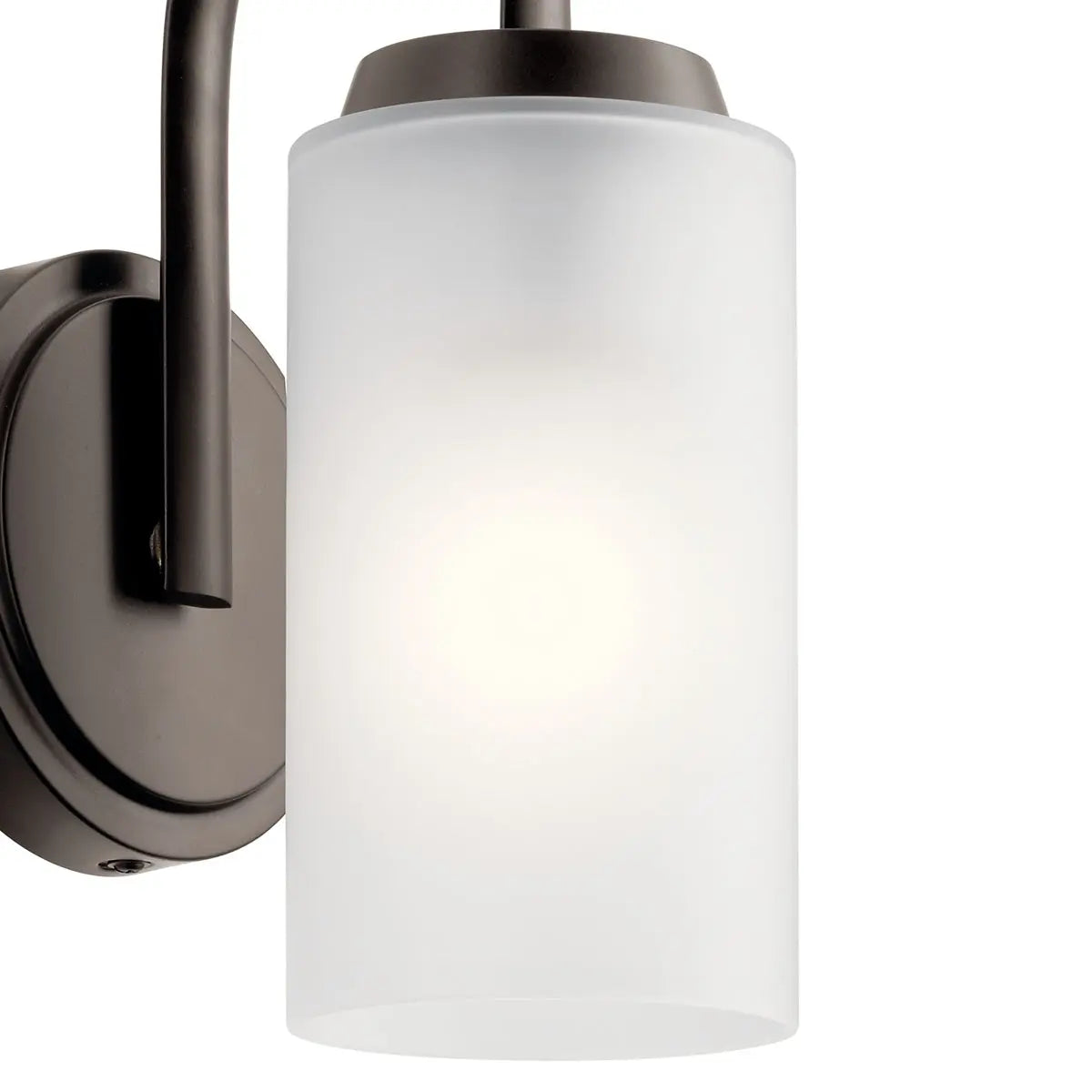 Kennewick 1 Light Wall Sconce (3 Finishes)