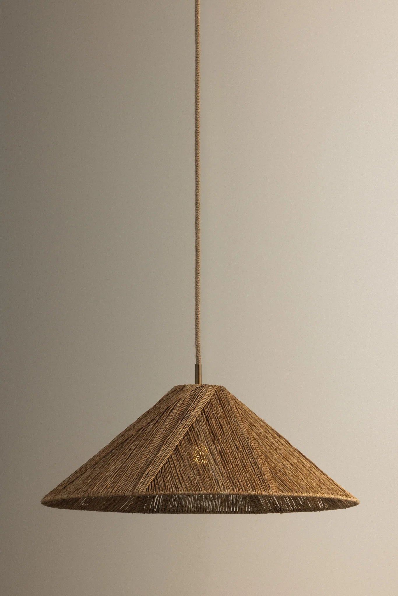 Ahrens Pendant (2 Sizes)