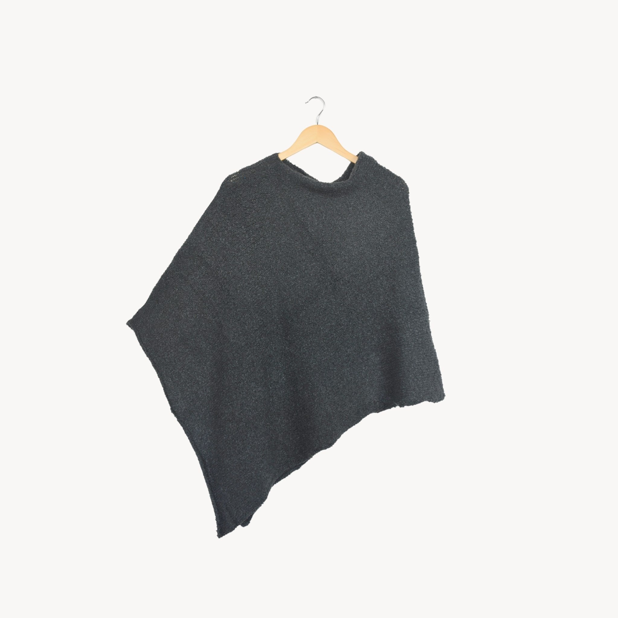 Cozy - Diamond Poncho - Charcoal