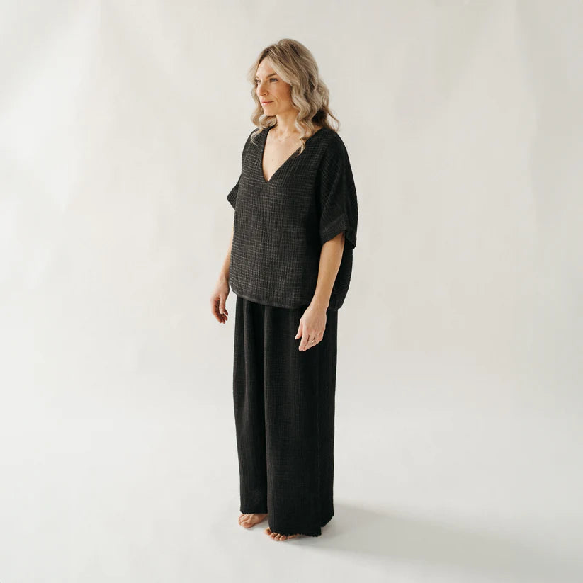 Crinkle V Neck Top (2 Colours)