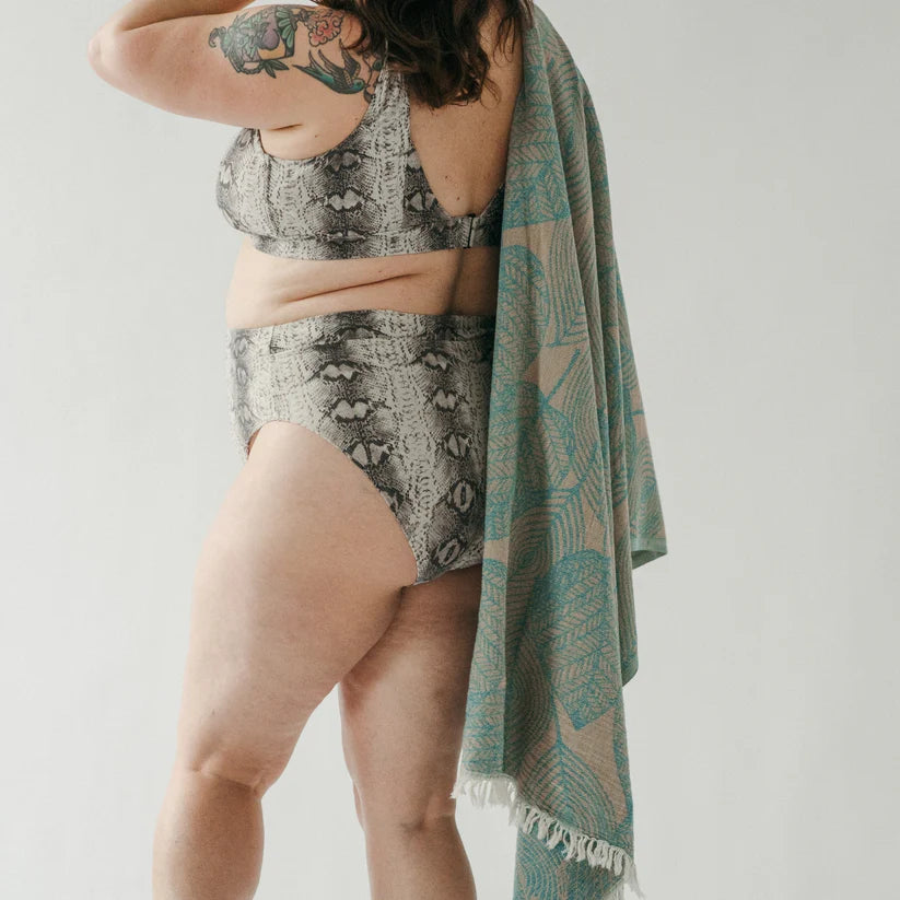 Leaf Appliqué Towel