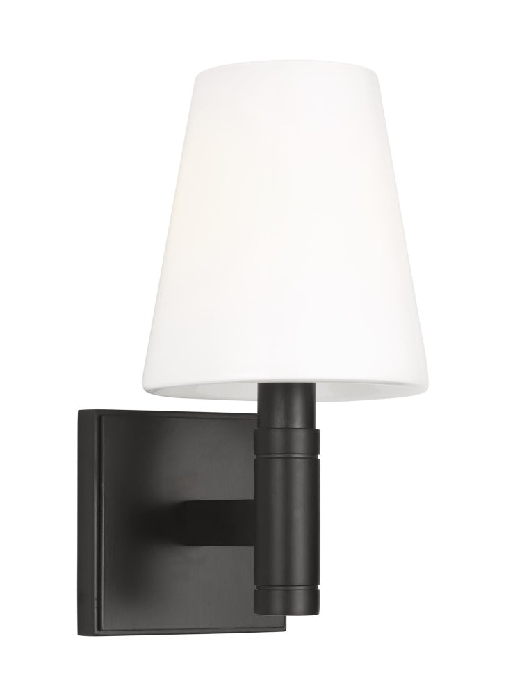 Beckham Classic Square Sconce