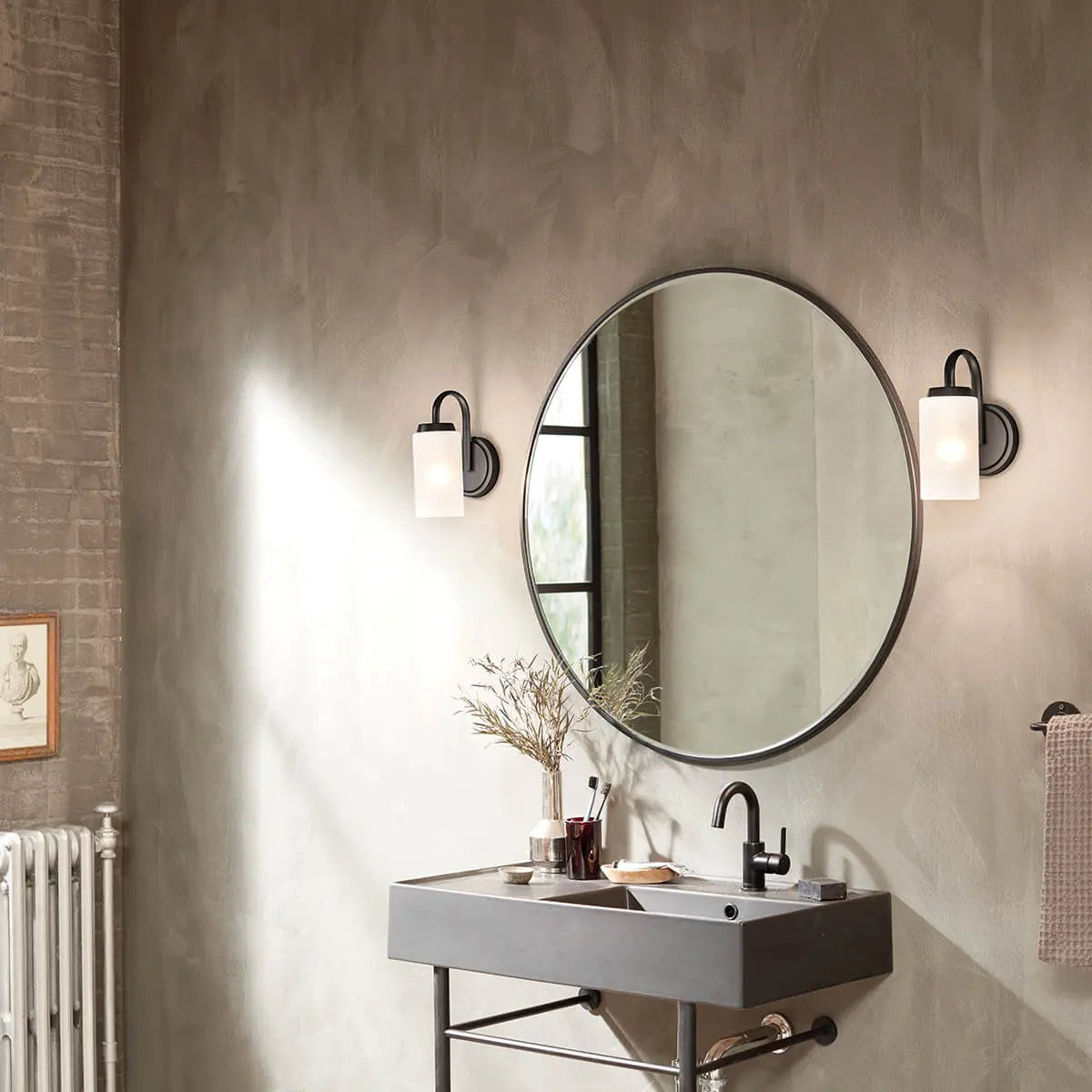 Kennewick 1 Light Wall Sconce (3 Finishes)
