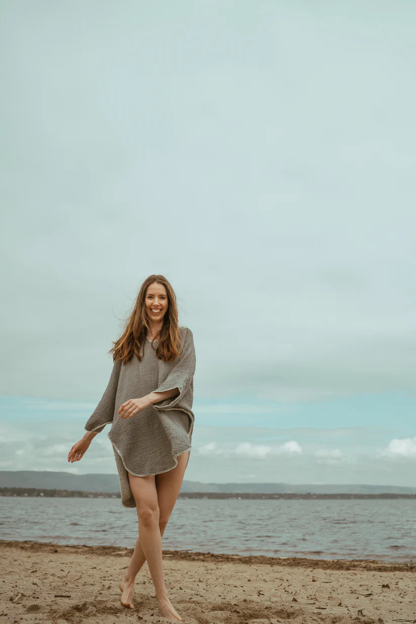 Crinkle Adult Poncho