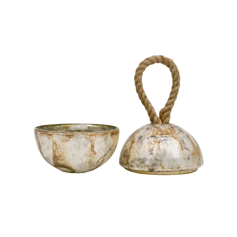Russet lid candleholder